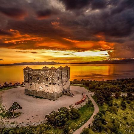 Rougemarin Apartments Senj  Eksteriør bilde